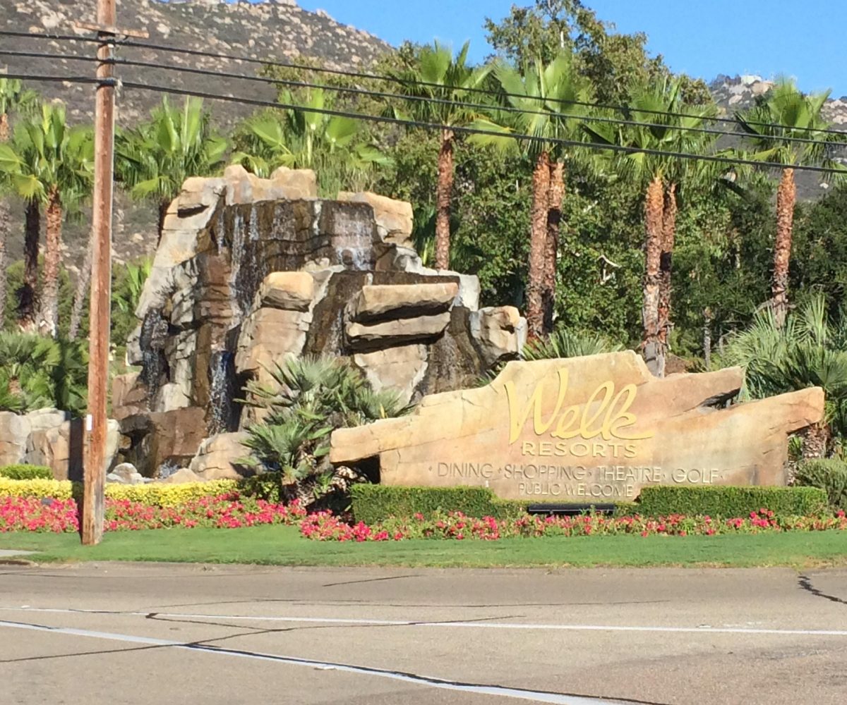 8860 Lawrence Welk Dr